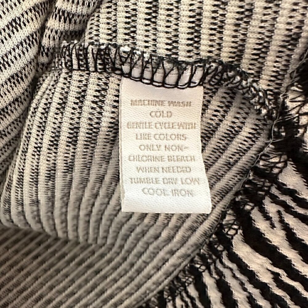 Charter Club PETITE zebra animal print button jacket blazer side pockets M - Picture 6 of 10